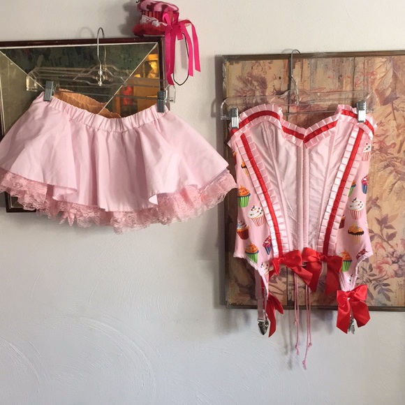 MYSTERY HOUSE COSPLAY COSTUME CORSET TOP CUPCAKE GIRL DELUXE COSTUME S NIP - Picture 2 of 15